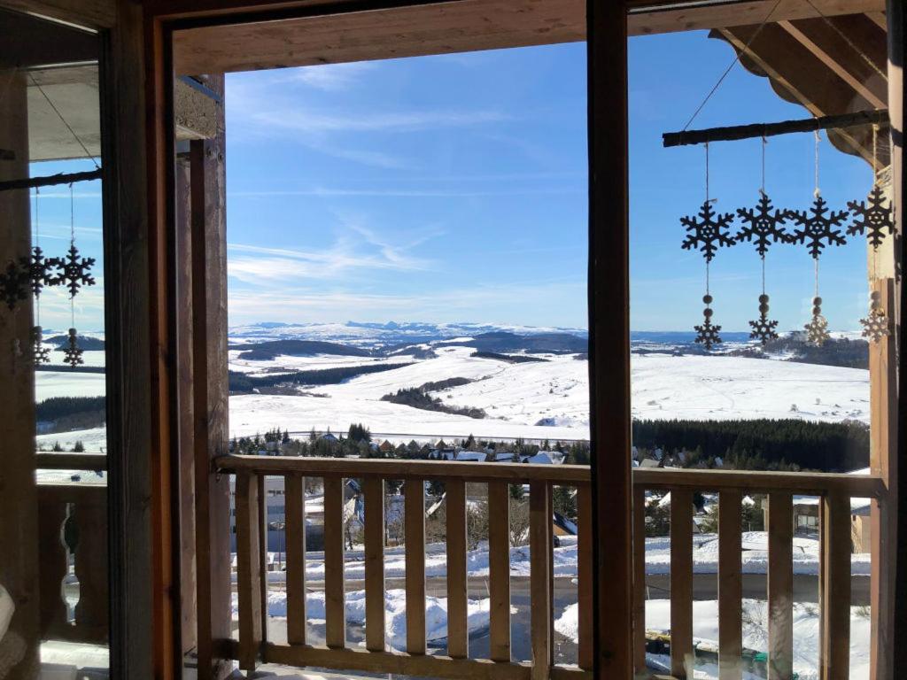 Lama-Gite-Des-Puys T3 Lamado Vue Epoustouflante Sud Avec Grande Terrasse Сюпер-Бес Экстерьер фото